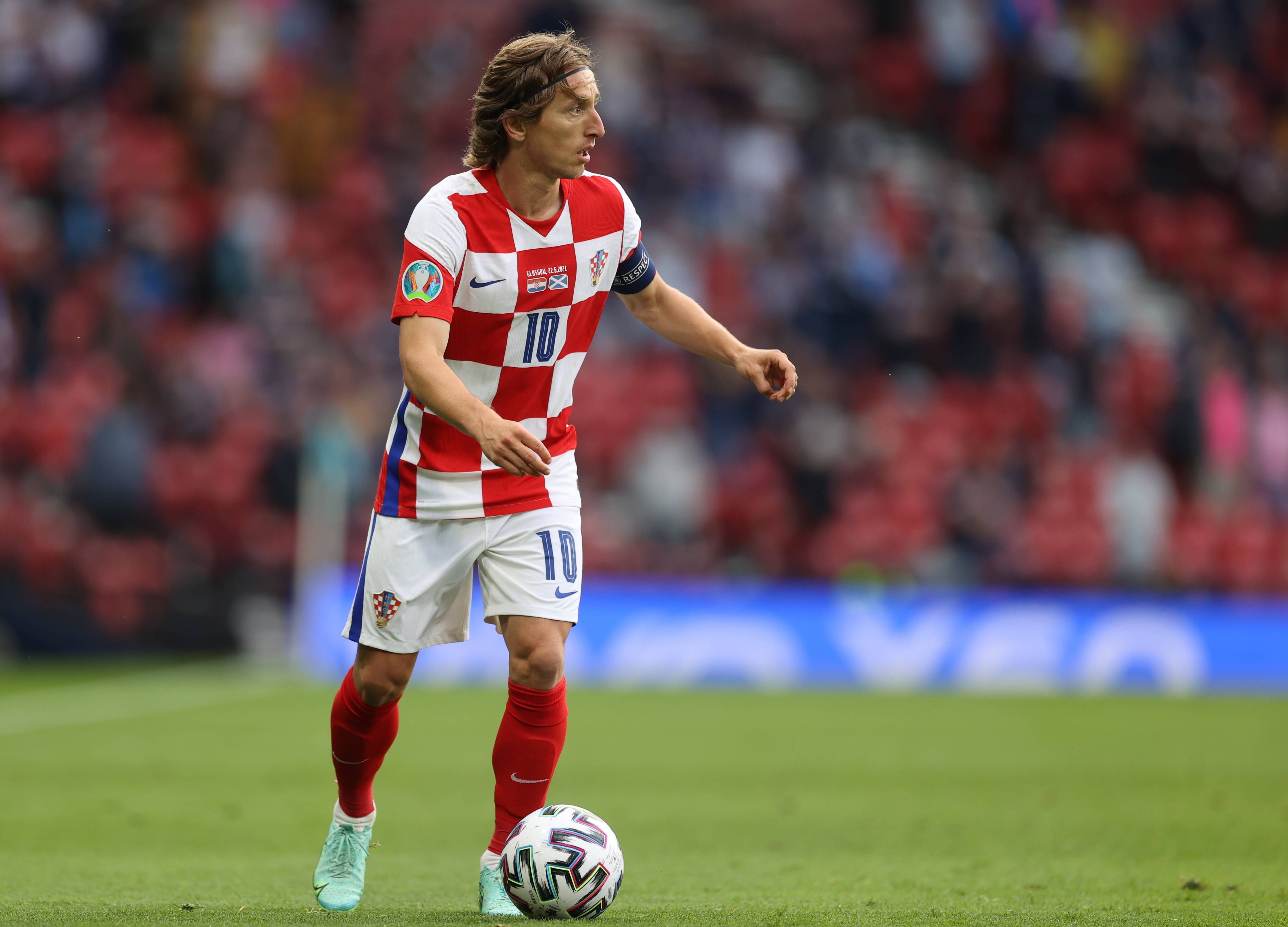 篮球湖人超级替补连续三场得分上双