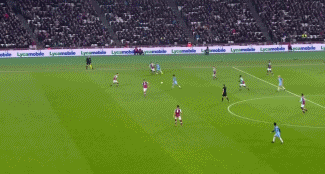 中超赛报：山东泰山主场战胜武汉三镇＂,