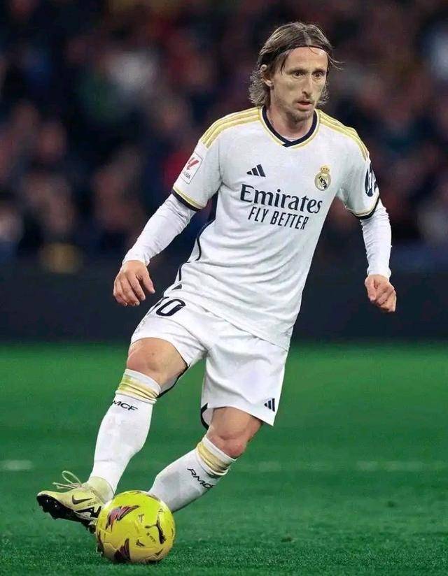 布罗基：国米纸面实力比米兰更强；我认为奇克将会决定德比