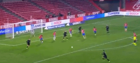 剑指三分，阿森纳晒欧冠赛前海报：萨卡单人出镜