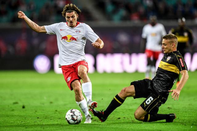 天空：狼堡计划冬窗签下菲尔克鲁格以及小蜜蜂中卫阿耶